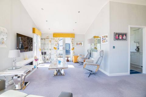 2 bedroom retirement property for sale, 16 Nia Roo Park, Newmachar, AB21 0UG
