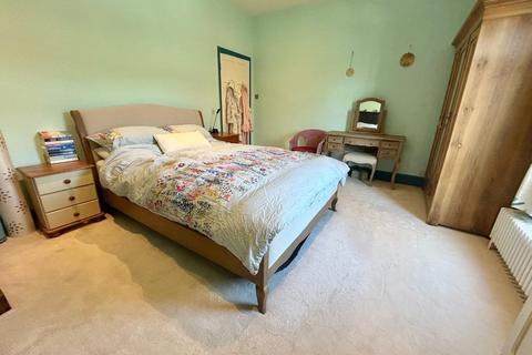 3 bedroom terraced house for sale, Disley Avenue, West Didsbury