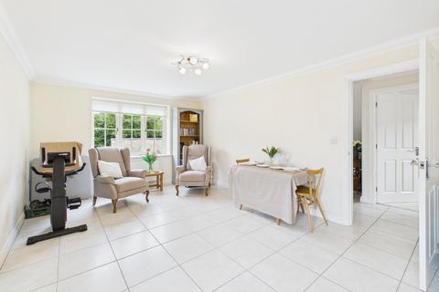 4 bedroom detached house for sale, Mansion Gardens, Potterspury, NN12