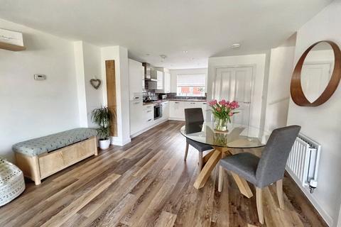 38 Ampthill Way, Faringdon, SN7 7LE