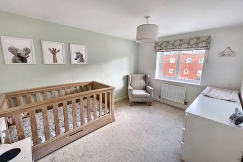 38 Ampthill Way, Faringdon, SN7 7LE