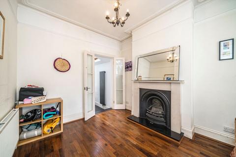 5 bedroom house for sale, Fontarabia Road, London SW11