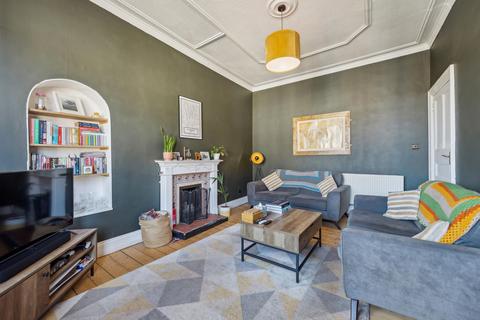 2 bedroom flat for sale, 47 Battlefield Avenue, Flat 3/2, Battlefield, Glasgow, G42 9HR