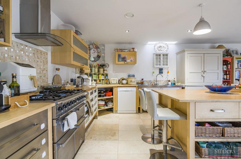 Open plan living kitchen
