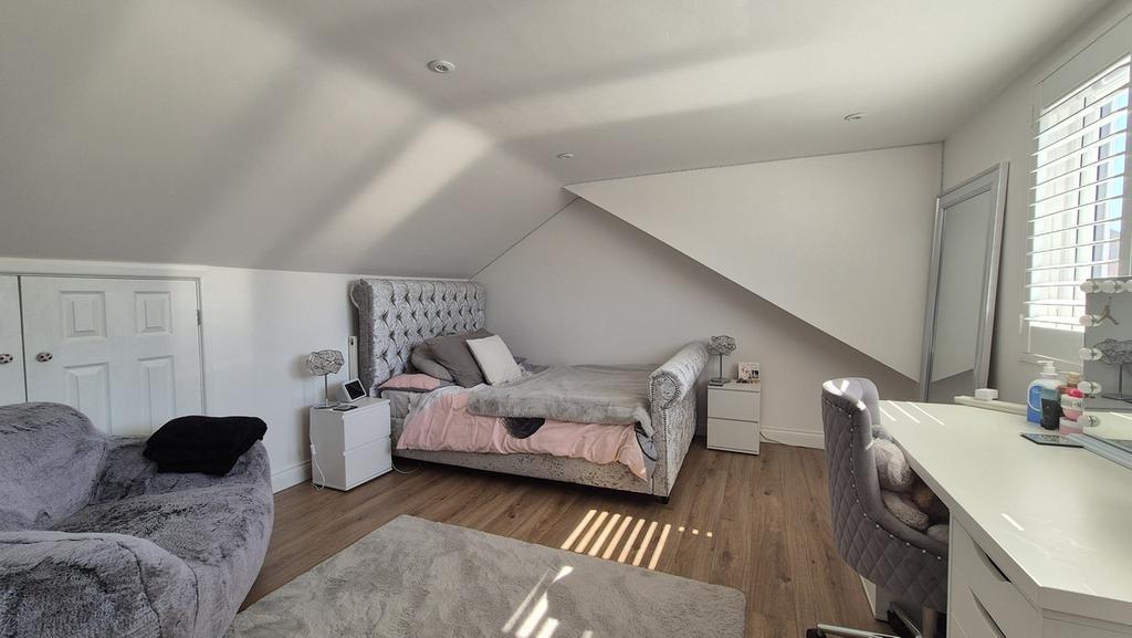 Bedroom 5