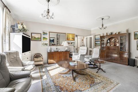 2 bedroom retirement property for sale, St. Stephens Road, Bournemouth