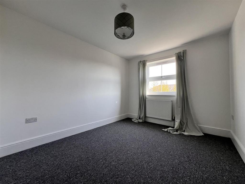 Bedroom 1: