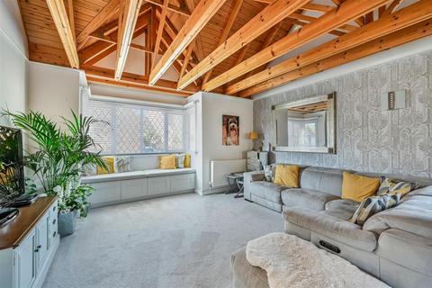 4 Osprey Close, Sutton, SM1 2XS