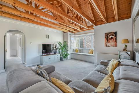 4 Osprey Close, Sutton, SM1 2XS