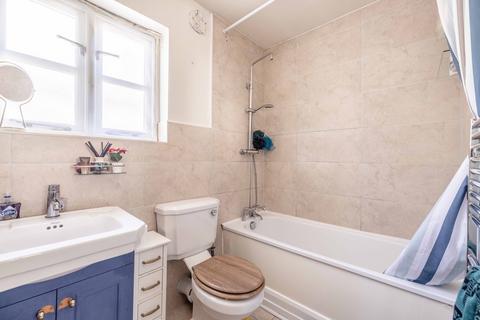 9 The Myrke, Datchet, Slough, SL3 9AB