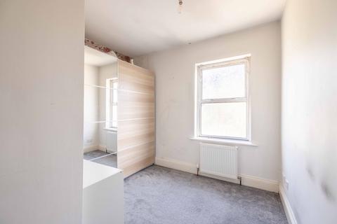 9 The Myrke, Datchet, Slough, SL3 9AB