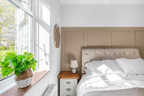Flat 10, Acuba House Acuba Road, London, SW18 4QS