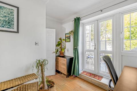 Flat 10, Acuba House Acuba Road, London, SW18 4QS