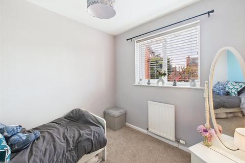 25 Discovery Road, Abbeymead, Gloucester, GL4 5GY