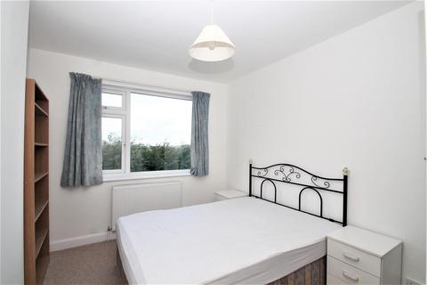 2 bedroom flat to rent, Crown Court, Crown Street, Harrow on the Hill