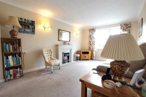 1 bedroom flat for sale, Haldenby Court, Swanland HU14