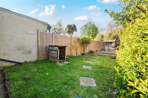 32 Trevelyan Road, London, SW17 9LN