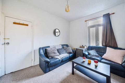 32 Trevelyan Road, London, SW17 9LN