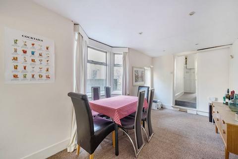 32 Trevelyan Road, London, SW17 9LN