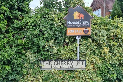undefined, The Cherry Pit, Downley Village, HP13 5FA