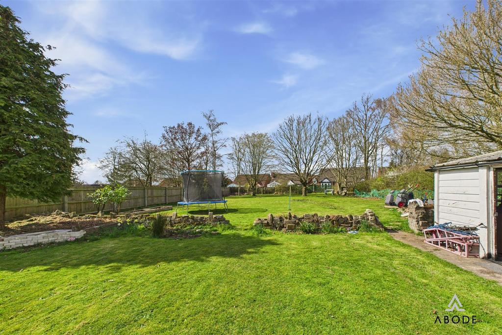 CAM02696 G0-PR0554-STILL017.jpg