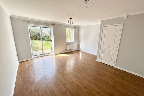 36 Thurlow Close, Saxmundham, IP17 1GD
