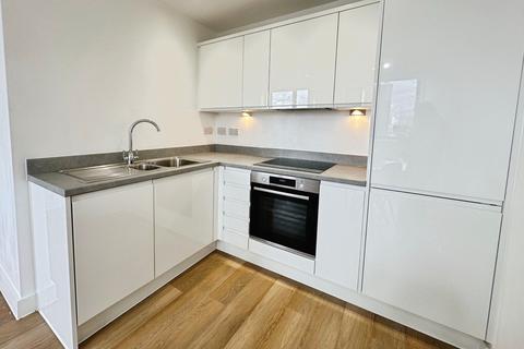 1 bedroom flat to rent, Talbot Road, Old Trafford, M16