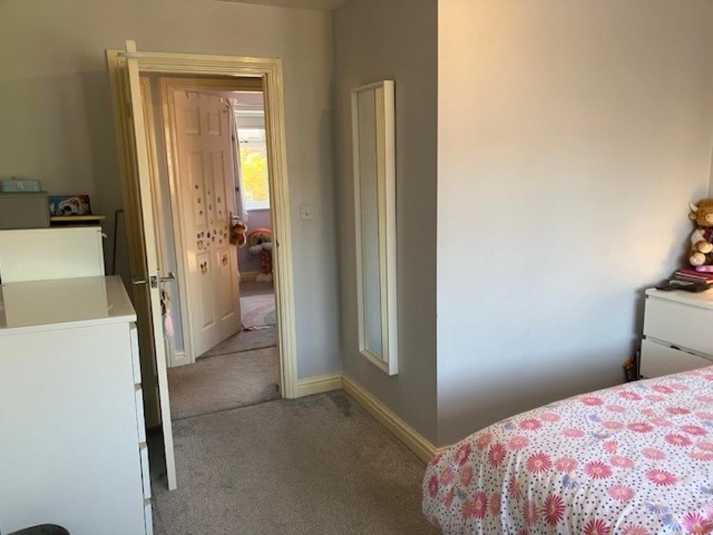 Bedroom 1b