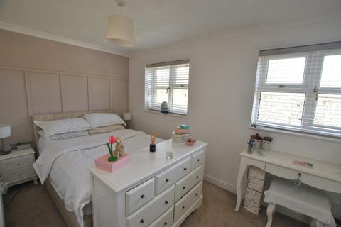 3 Hancocks Drive, Oakengates, Telford, TF2 6AD