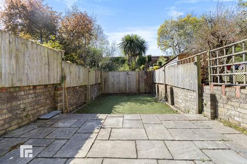25 Aldsworth Road, Cardiff, CF5 1AA