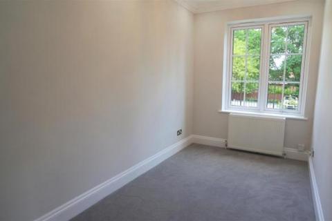 2 bedroom apartment to rent, Camberley, Surrey
