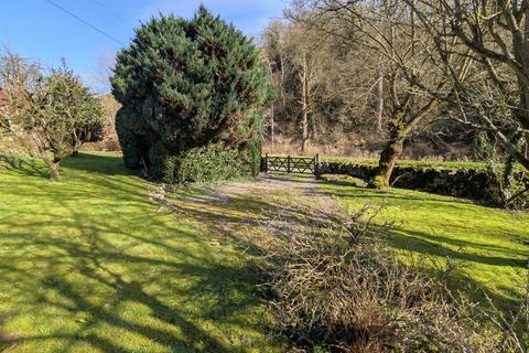 undefined, Milldale, Alstonefield
