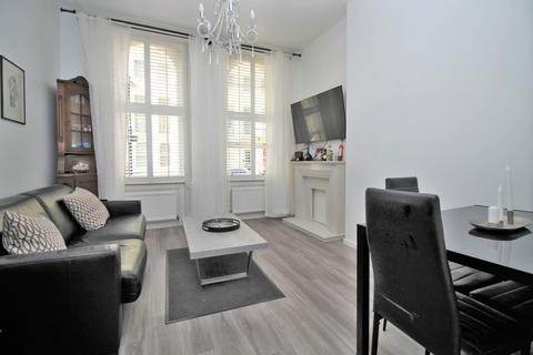 2 bedroom apartment for sale, Oriental Place, Brighton