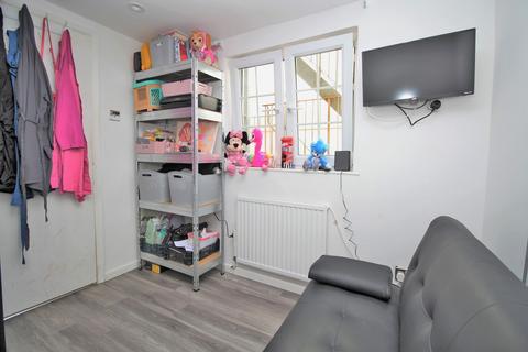 2 bedroom apartment for sale, Oriental Place, Brighton