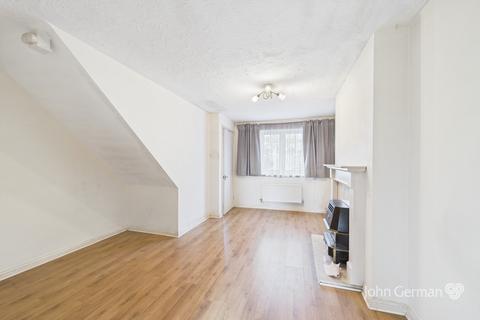 2 bedroom terraced house for sale, Cameron Close, Stapenhill