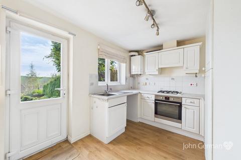 2 bedroom terraced house for sale, Cameron Close, Stapenhill