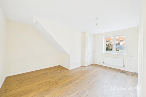 2 bedroom terraced house for sale, Cameron Close, Stapenhill
