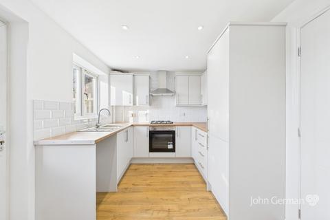 undefined, Cameron Close, Stapenhill