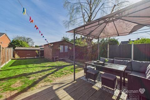 159 Lambert Road, Uttoxeter, ST14 7QY