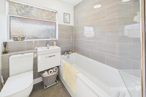 159 Lambert Road, Uttoxeter, ST14 7QY