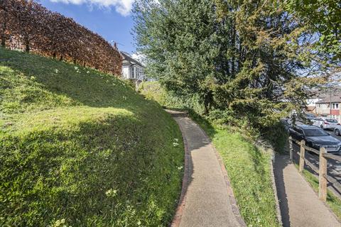 undefined, Hornchurch Hill, Whyteleafe