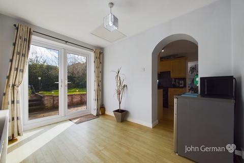 5 Chaffinch Drive, Uttoxeter, ST14 8UE