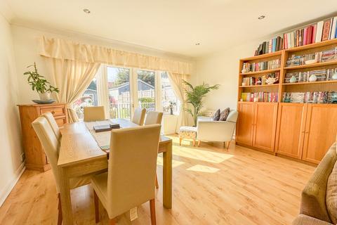 21 Alexandra Road, Rochford, SS4 3HB