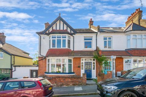 14 Bournville Road, London, SE6 4RN