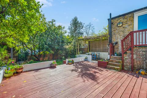 14 Bournville Road, London, SE6 4RN