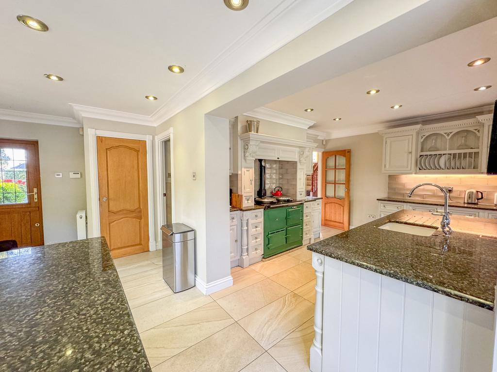 Kitchen 3