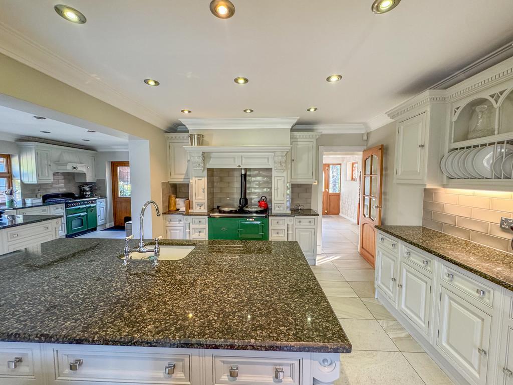 Kitchen 5