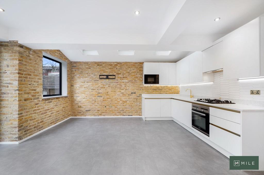 Flat, 210a Bravington Road - PE50 A9lz YQZEa Q25 QOVj
