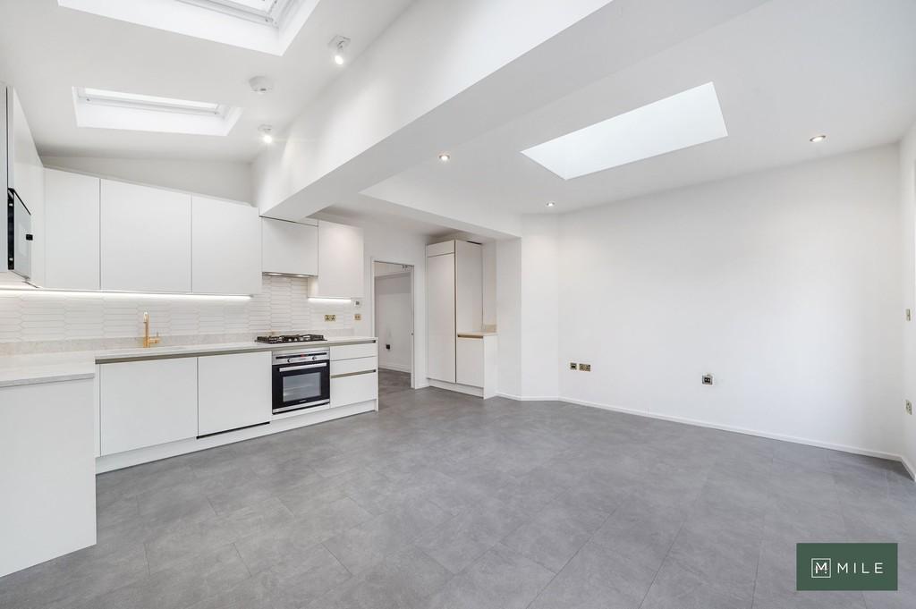 Flat, 210a Bravington Road - Qj BNAEo C4s MLLmh T1d OC
