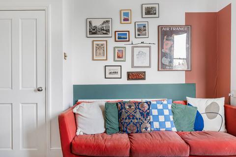 2 bedroom ground floor flat for sale, Albyn Road, London SE8